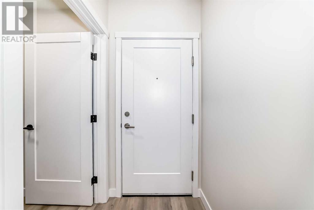 Single Family House for Sale in   Shawnee Square SW Shawnee Slopes Calgary 