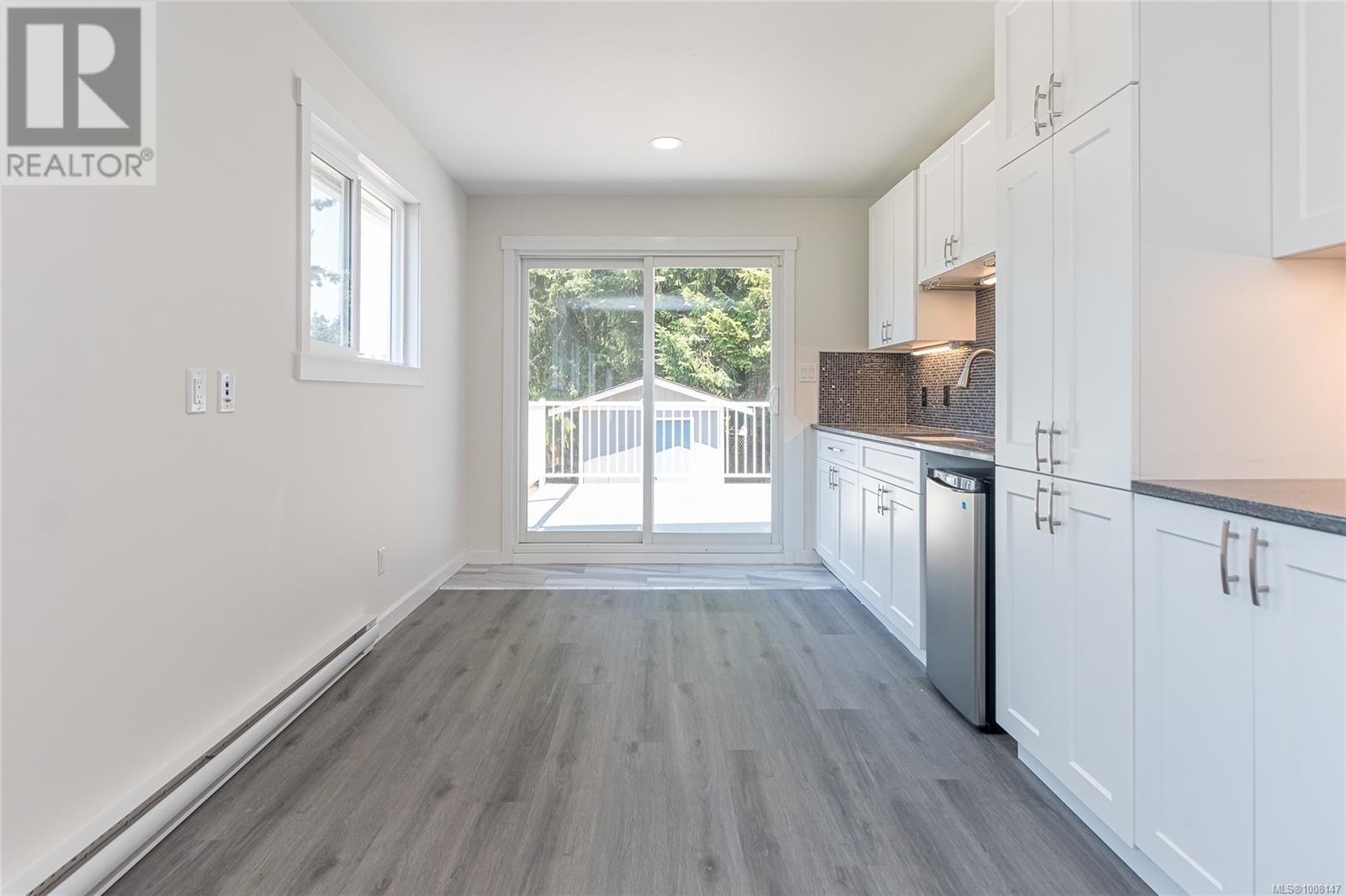 Photo 15 of 5350 Metral Dr, Nanaimo BC