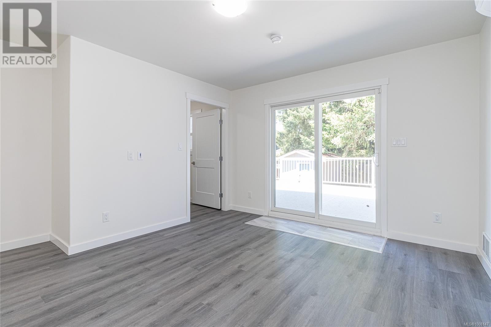 Photo 18 of 5350 Metral Dr, Nanaimo BC
