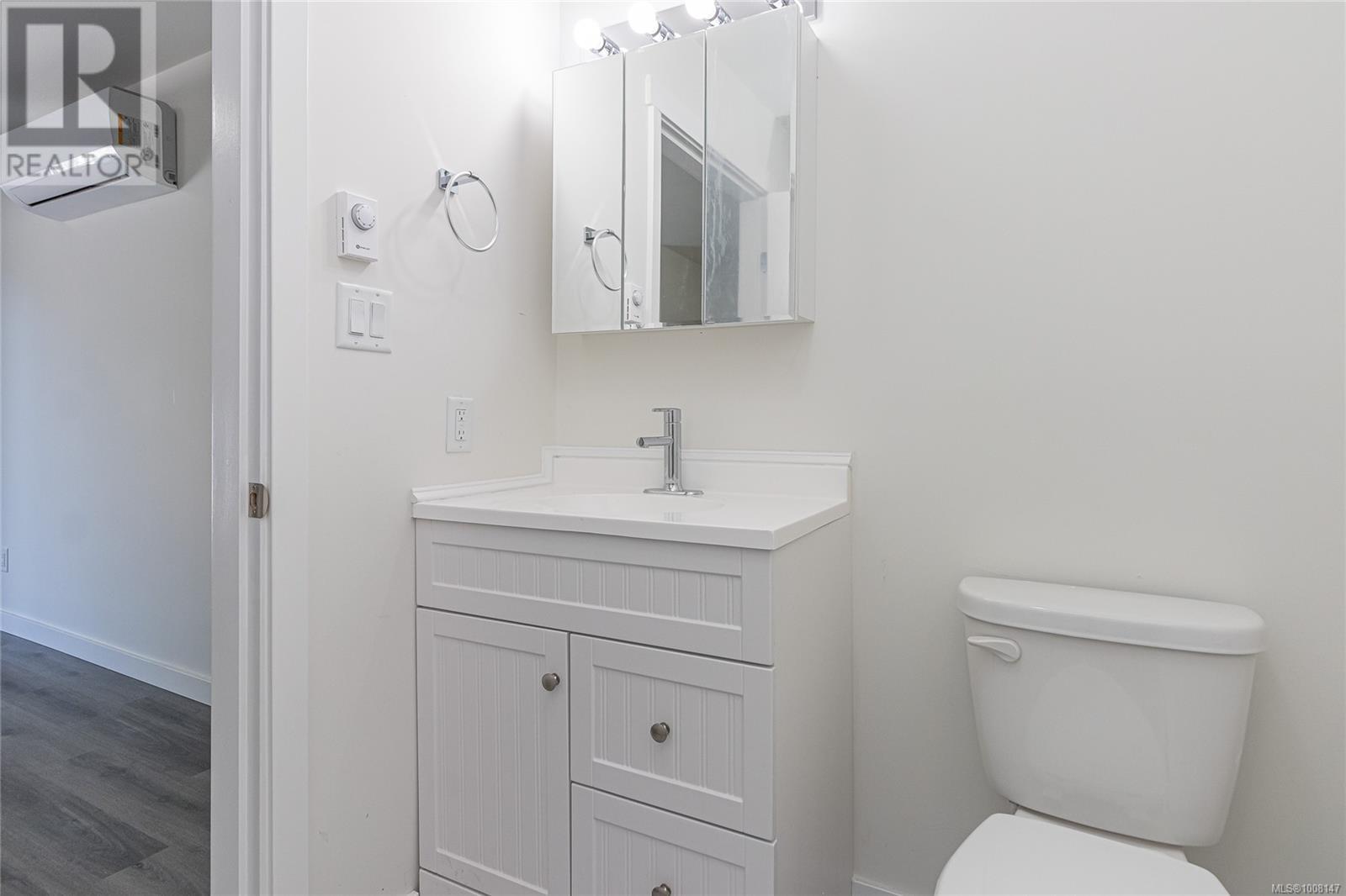 Photo 21 of 5350 Metral Dr, Nanaimo BC