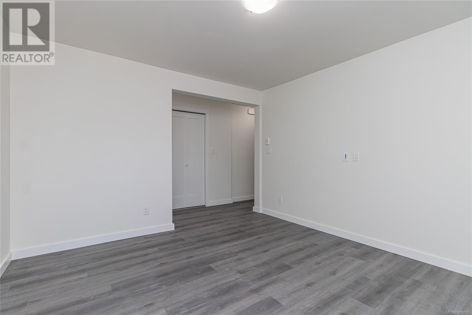 Photo 38 of 5350 Metral Dr, Nanaimo BC