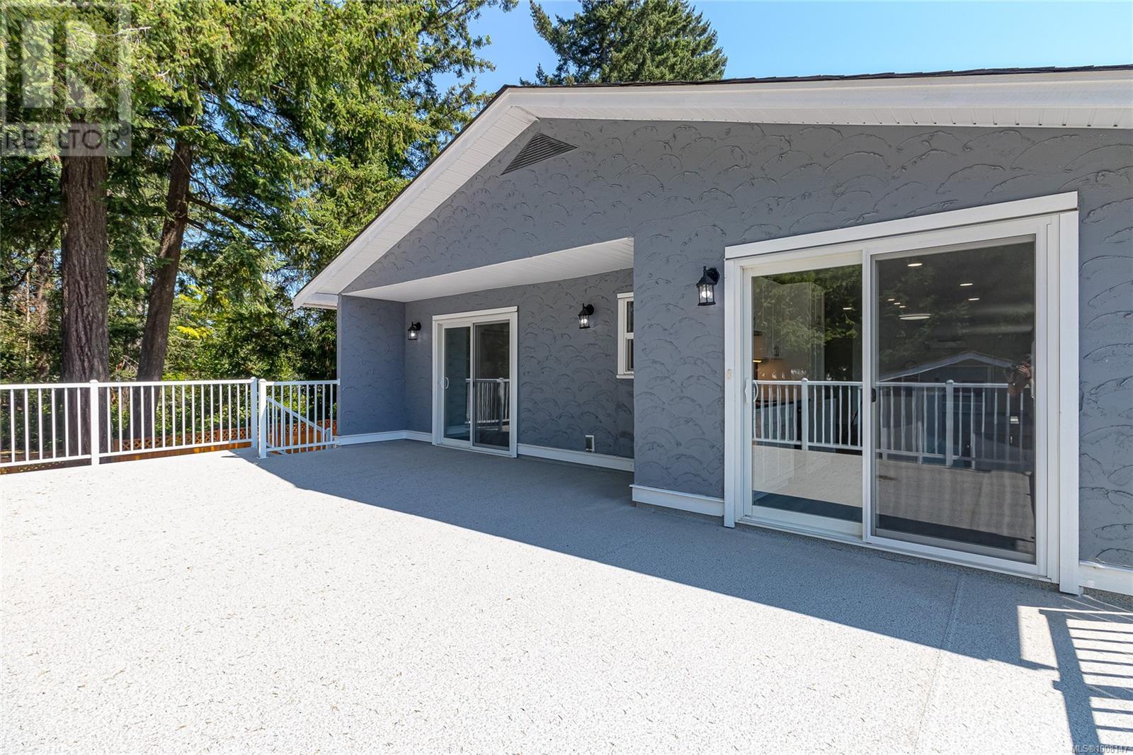 Photo 49 of 5350 Metral Dr, Nanaimo BC