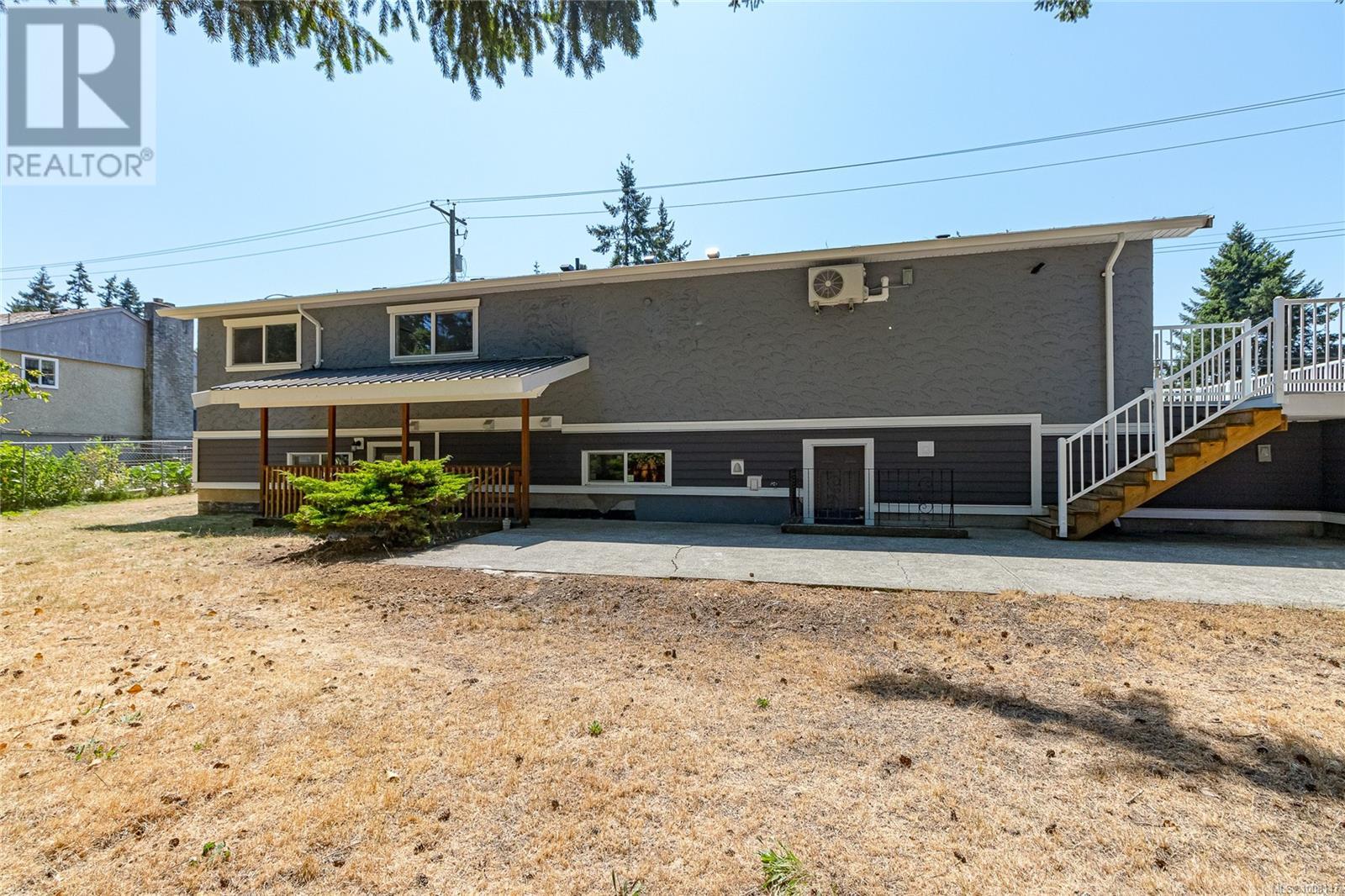 Photo 52 of 5350 Metral Dr, Nanaimo BC