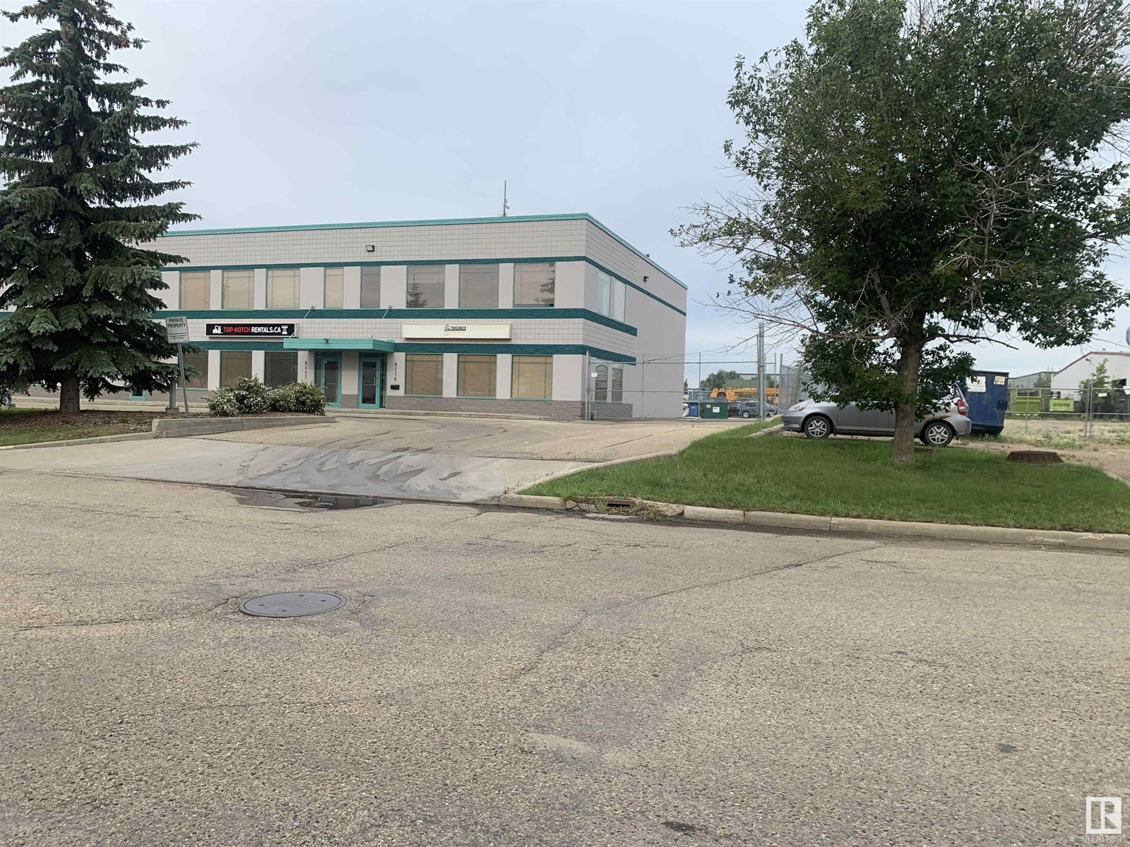 Photo 1 of 8216 43 St Nw Se, Edmonton AB