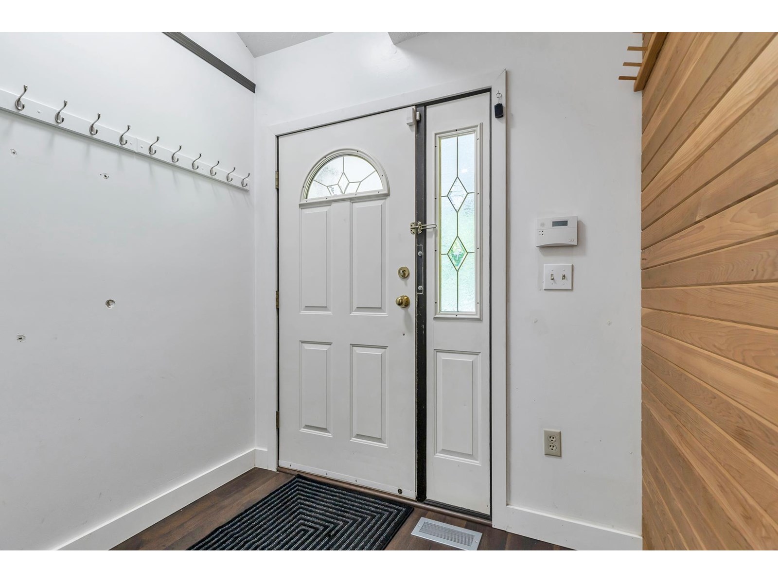 Photo 6 of 14422 Gladstone Drive, Surrey BC