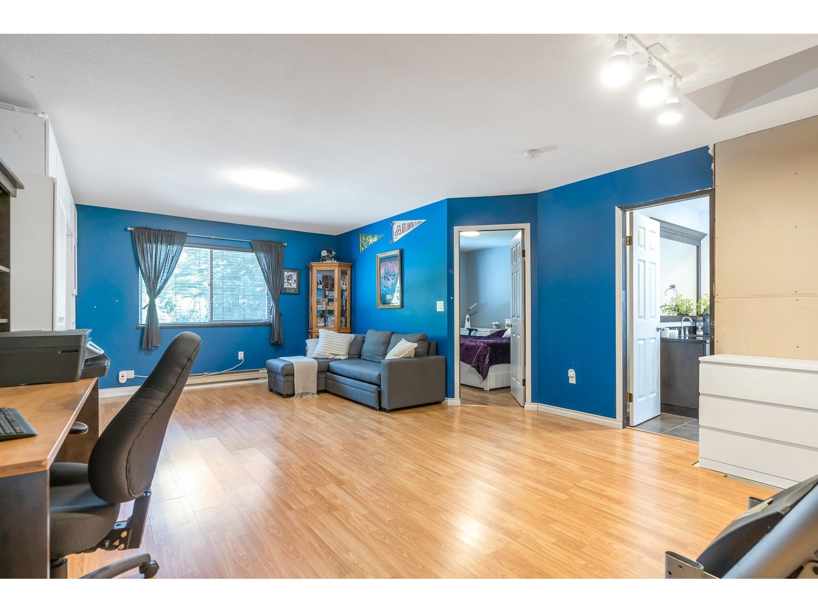 Photo 2 of 14422 Gladstone Drive, Surrey BC