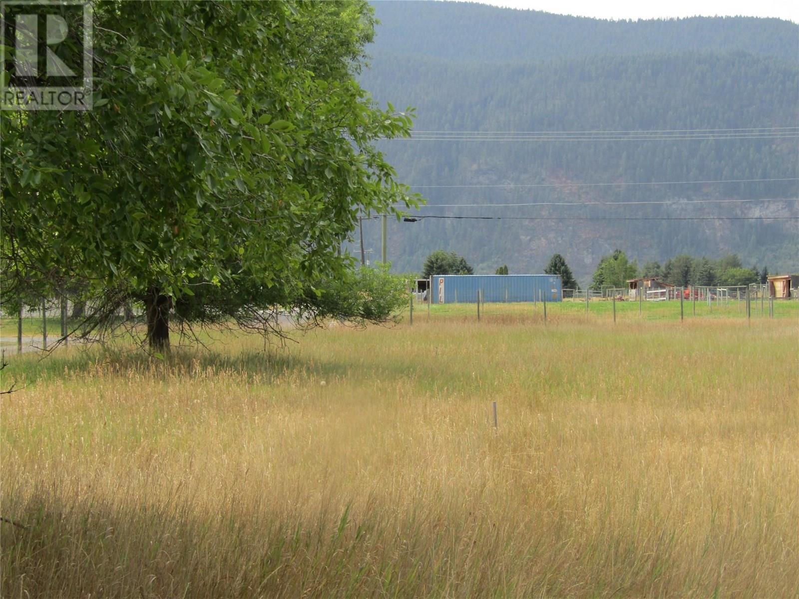 5925 Danish Road, Grand Forks