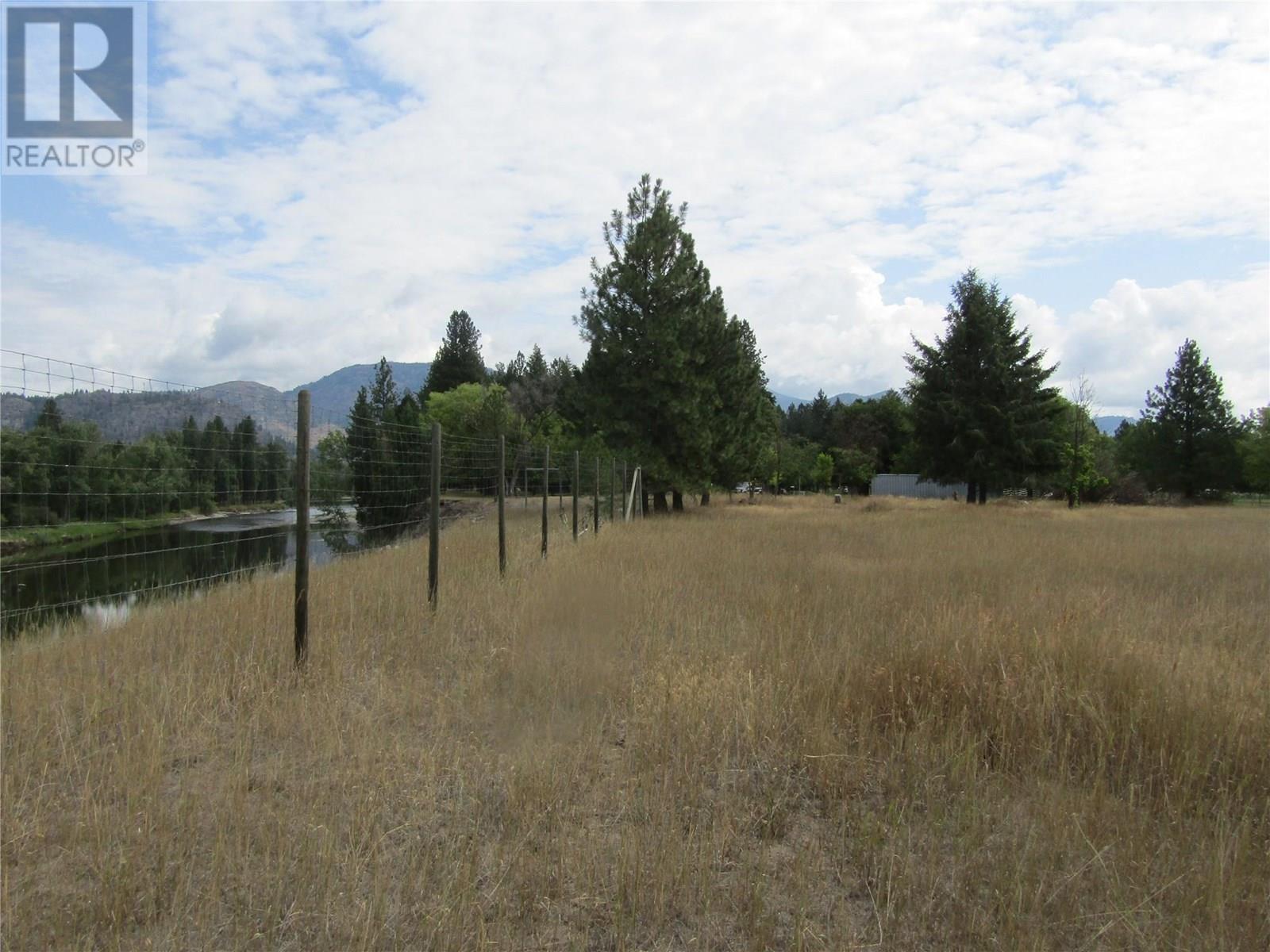 5925 Danish Road, Grand Forks