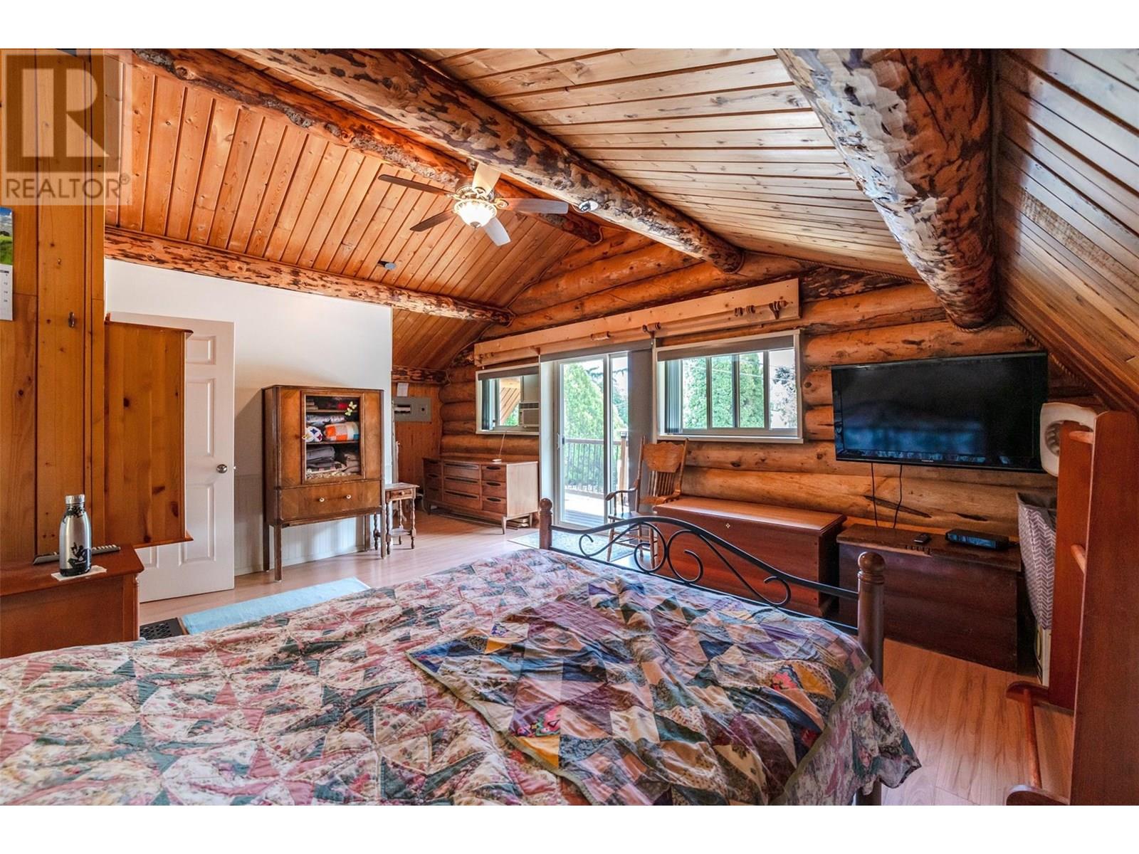 Photo 2 of 1230 Sykes Crescent, Keremeos BC