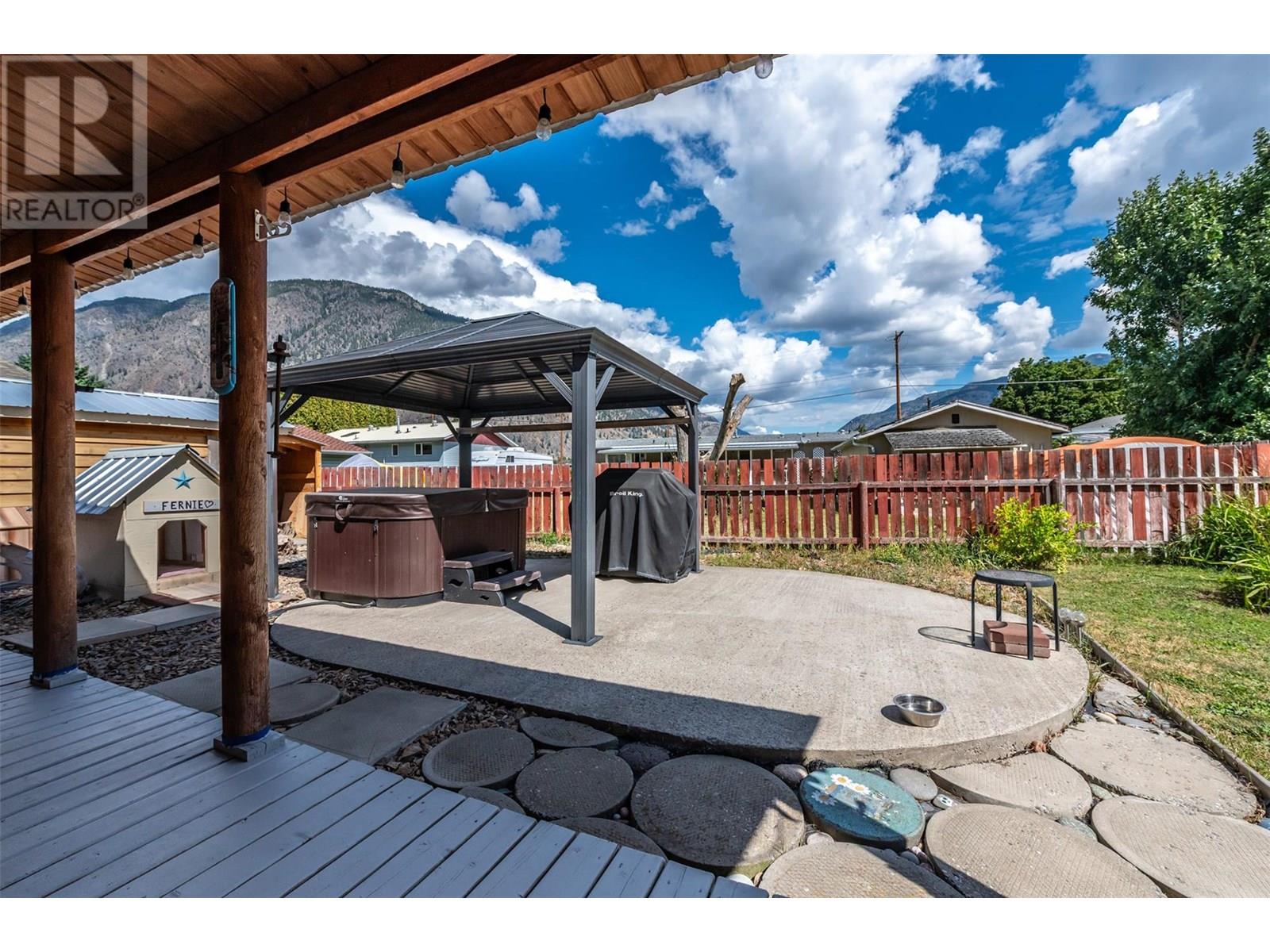 Photo 15 of 1230 Sykes Crescent, Keremeos BC