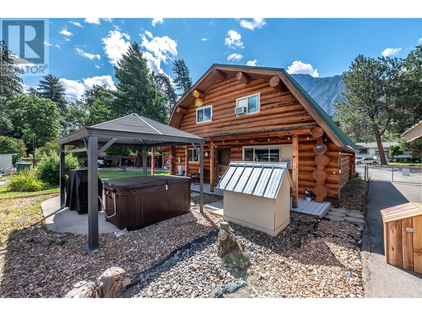 Photo 6 of 1230 Sykes Crescent, Keremeos BC