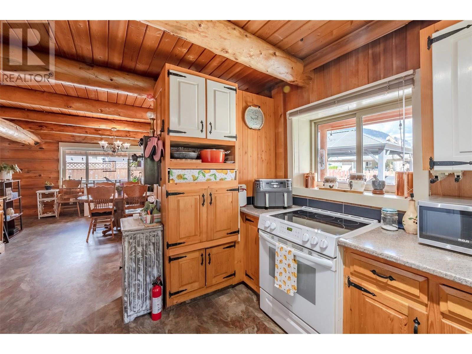 Photo 13 of 1230 Sykes Crescent, Keremeos BC