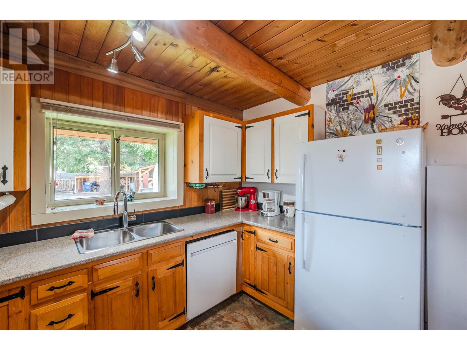 Photo 26 of 1230 Sykes Crescent, Keremeos BC