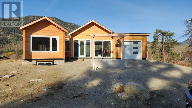 4850 Bassett Avenue, Okanagan Falls