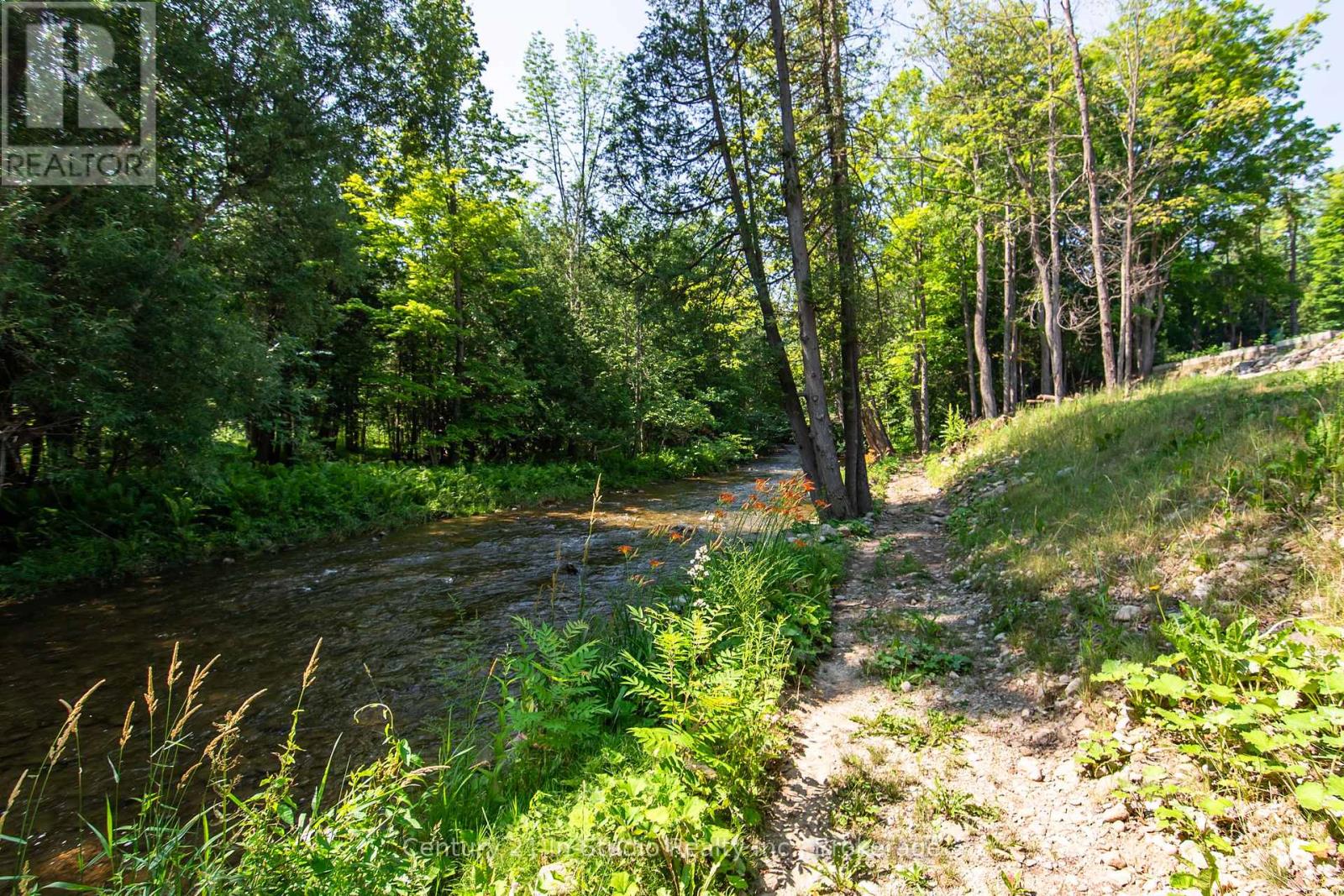 Photo 15 of 8355 County 9 Road, Clearview ON
