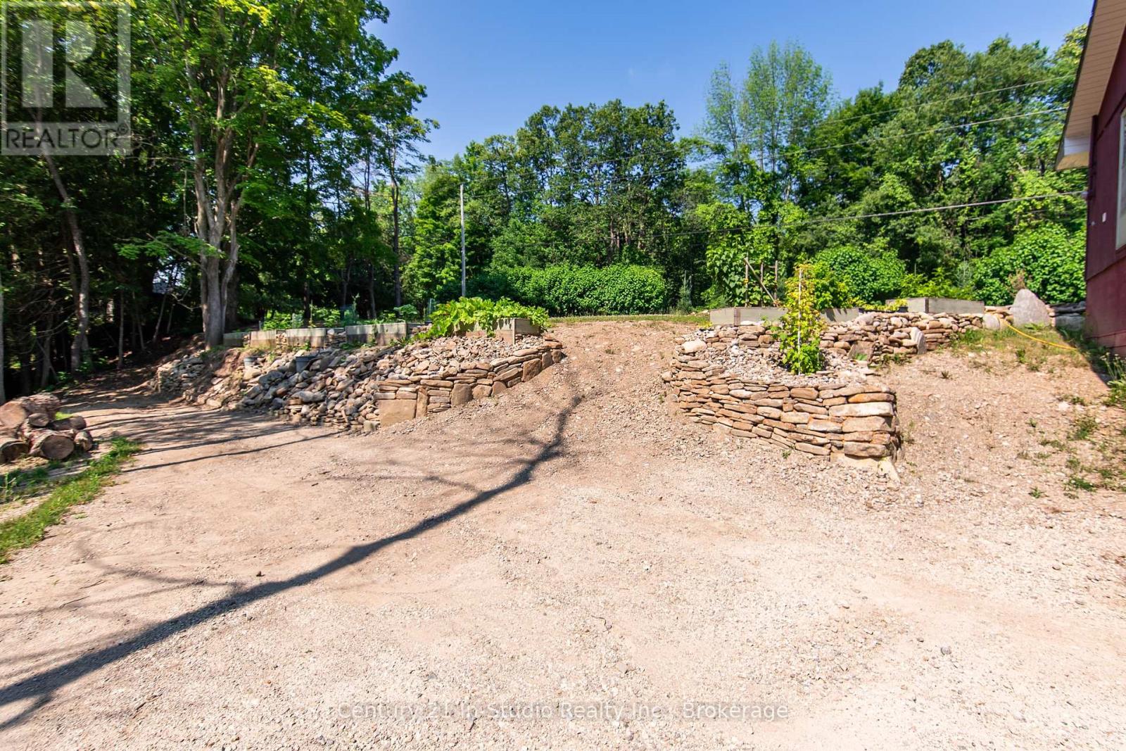 Photo 19 of 8355 County 9 Road, Clearview ON
