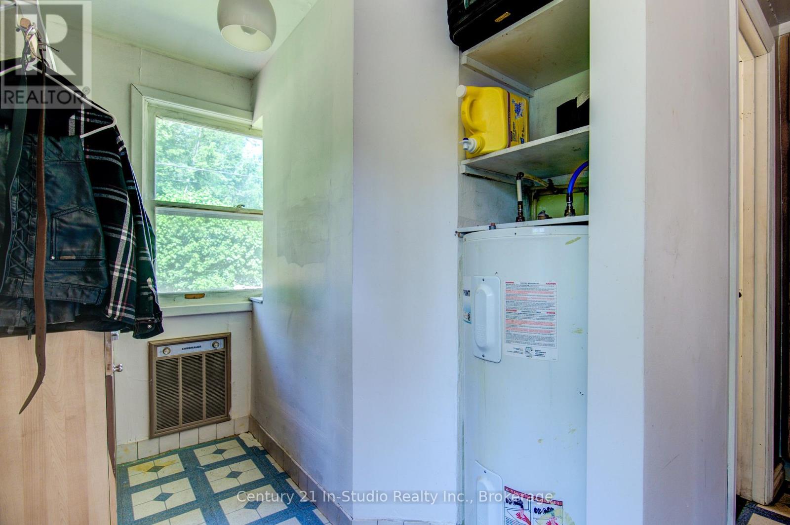 Photo 2 of 8355 County 9 Road, Clearview ON