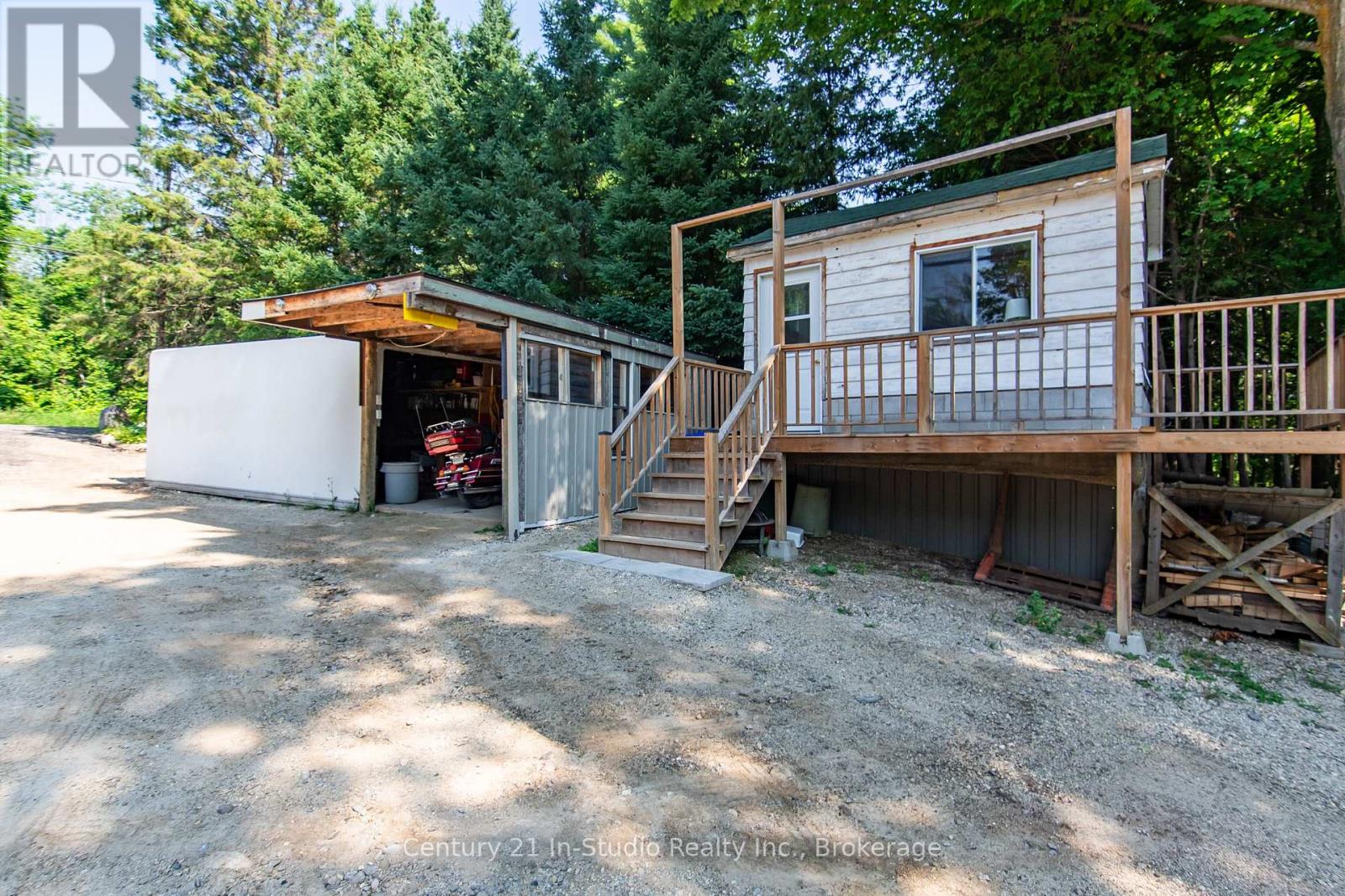 Photo 31 of 8355 County 9 Road, Clearview ON