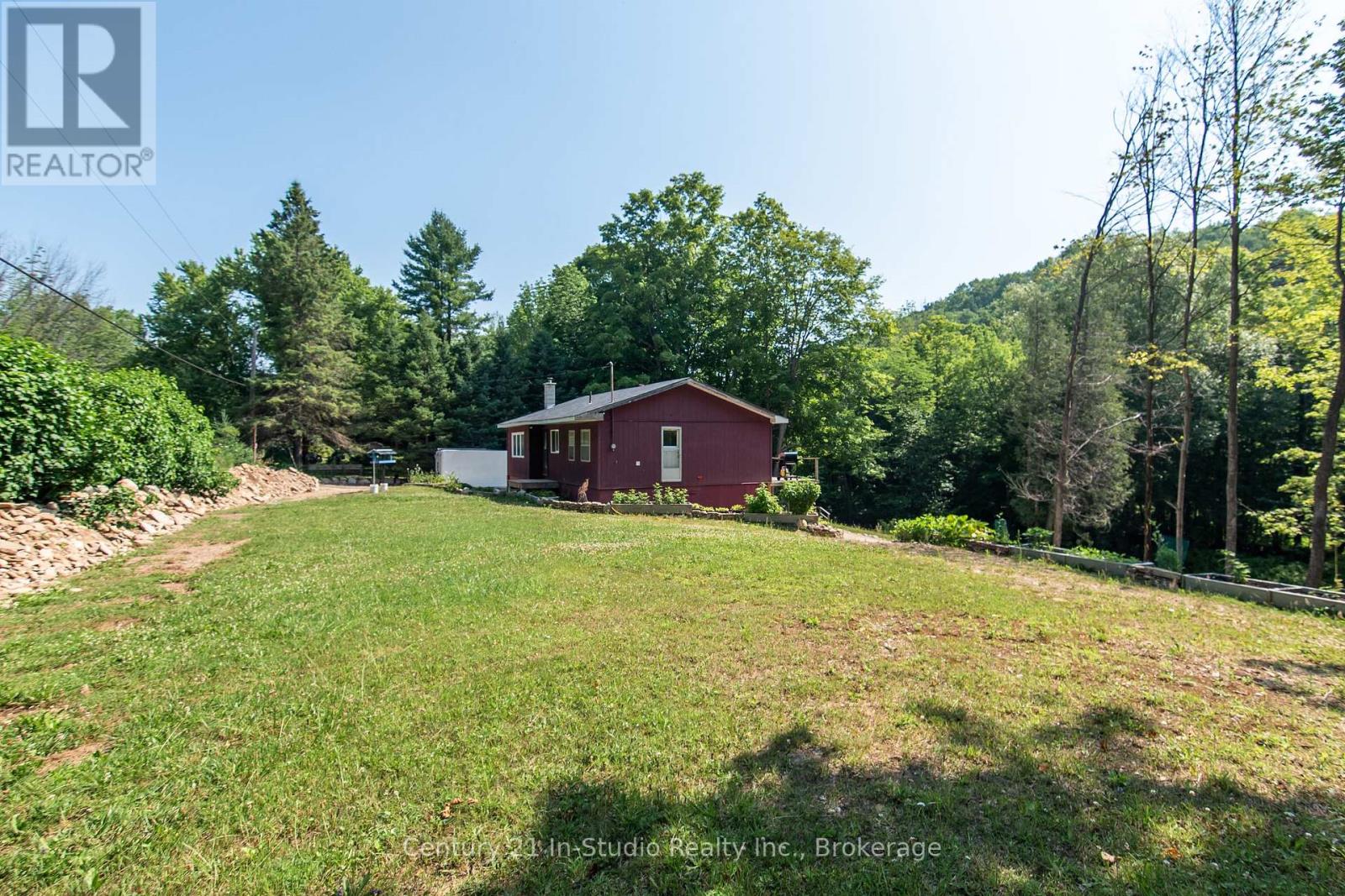 Photo 18 of 8355 County 9 Road, Clearview ON