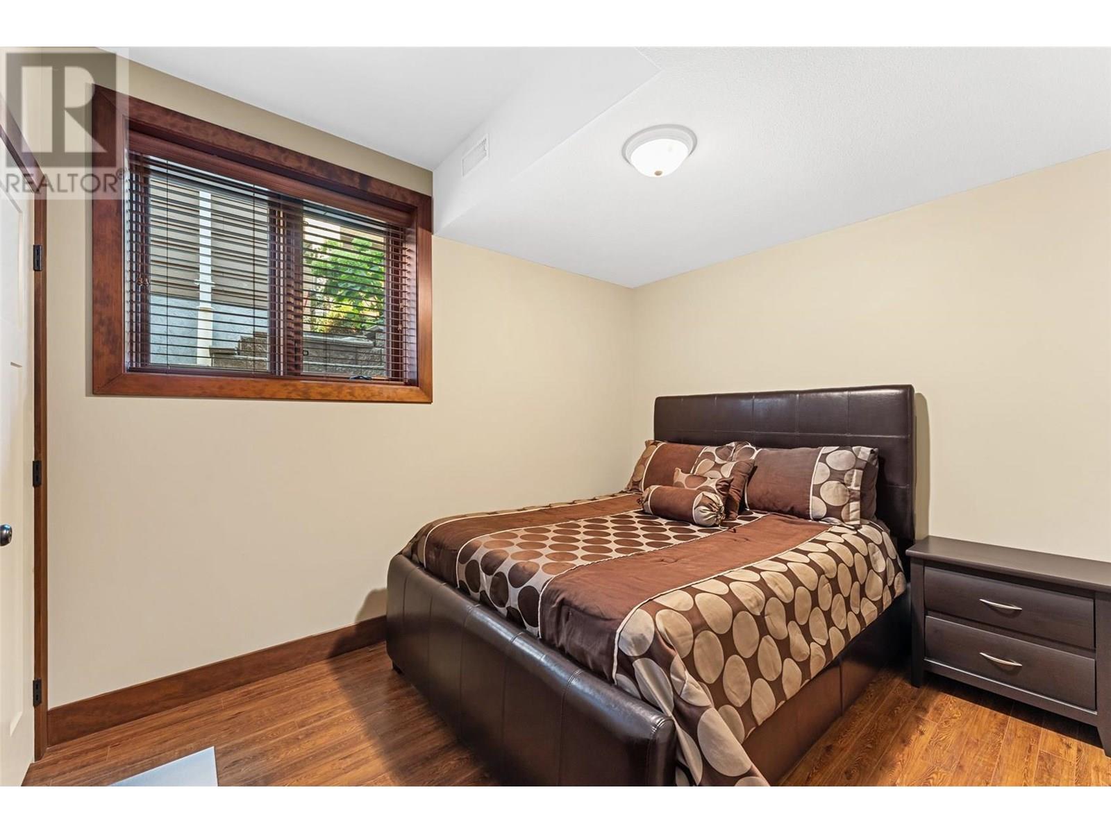137 4450 Gordon Drive, Kelowna