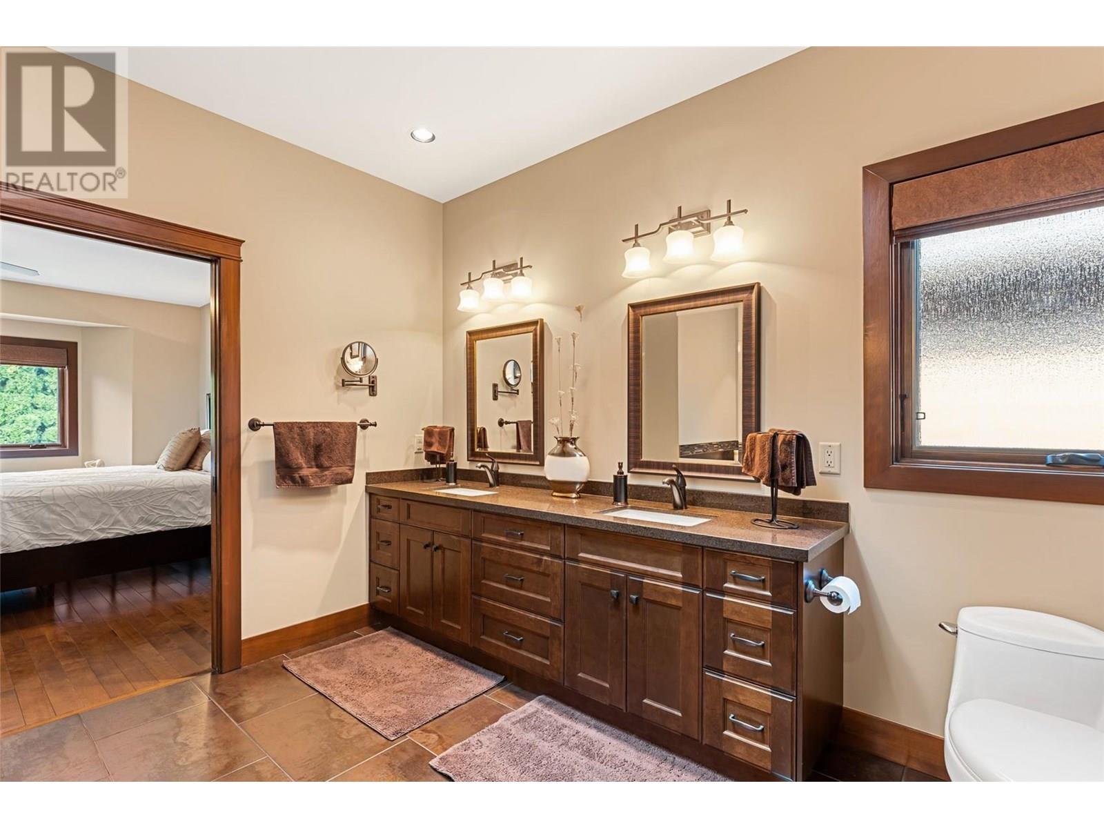 137 4450 Gordon Drive, Kelowna