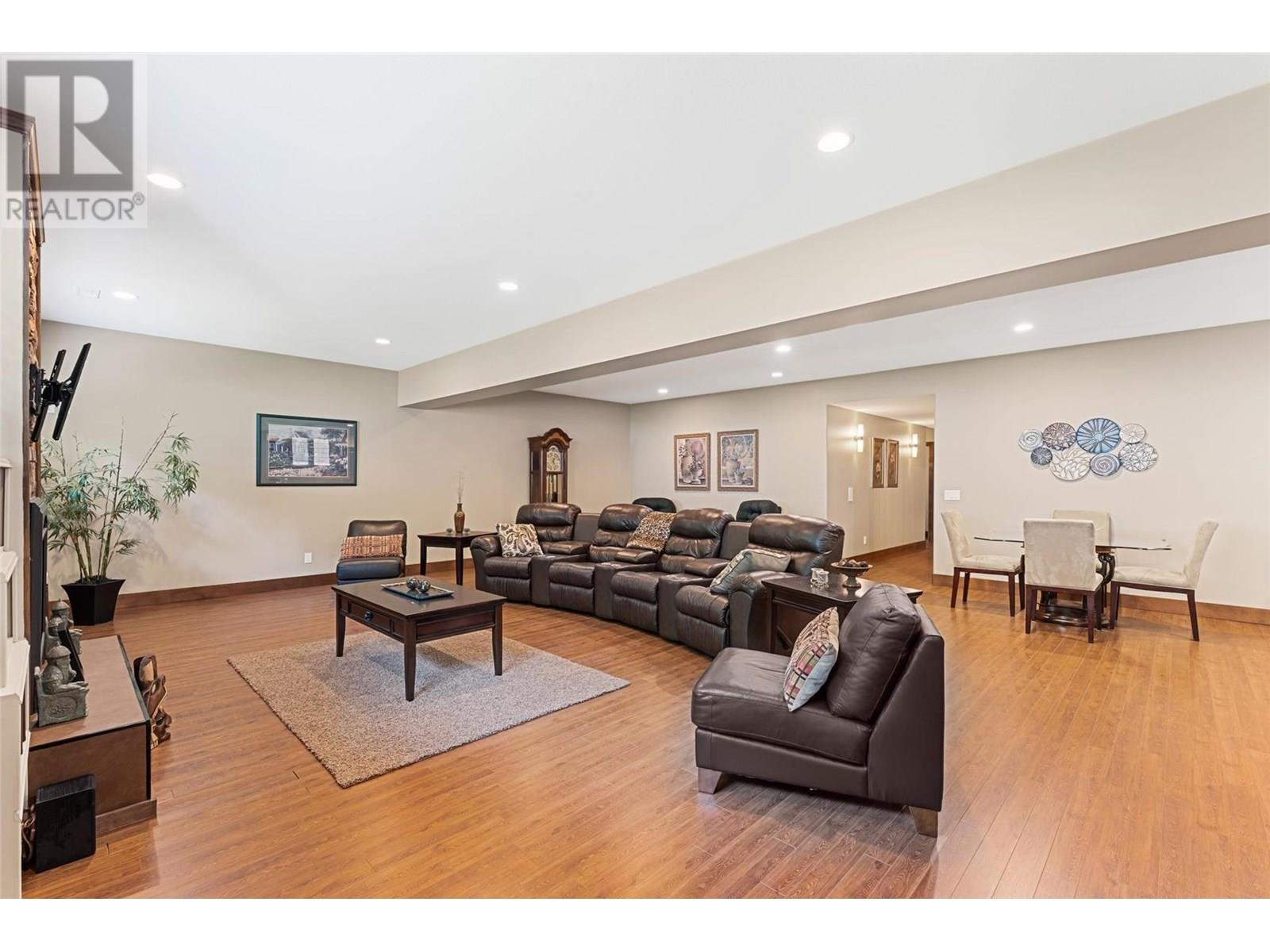 137 4450 Gordon Drive, Kelowna