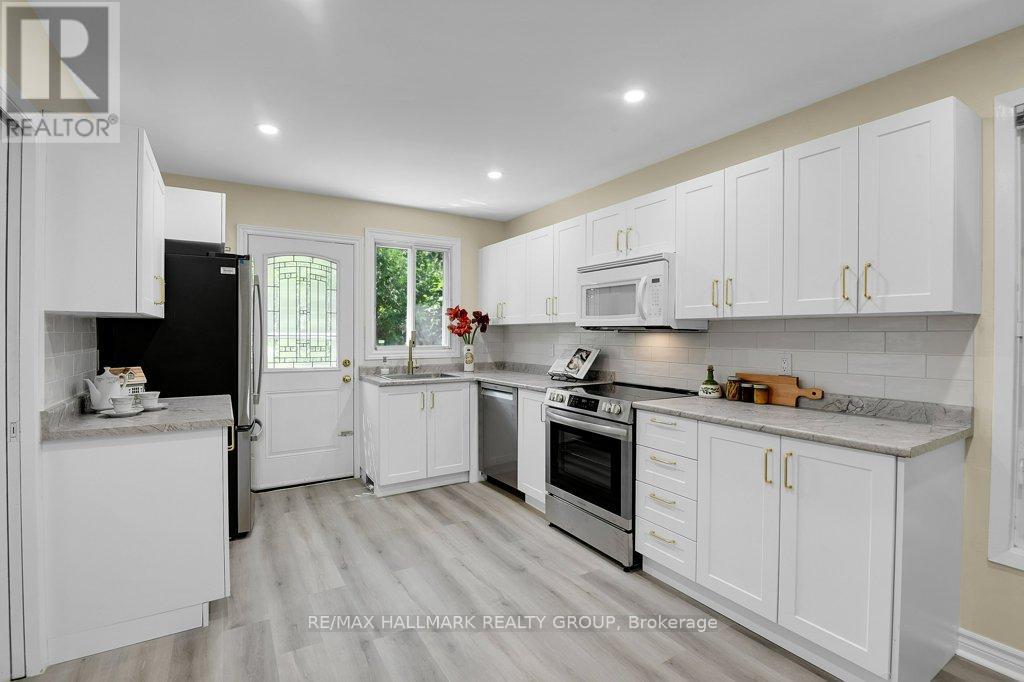 Photo 15 of 6 Westdale Avenue, Ottawa ON
