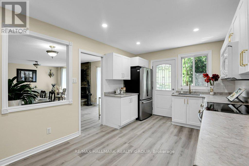 Photo 16 of 6 Westdale Avenue, Ottawa ON