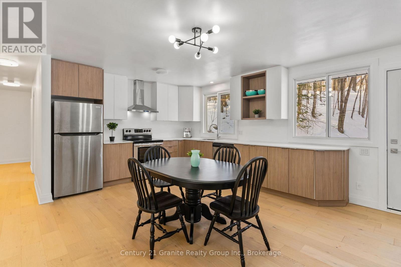 Photo 33 of 7032 County Road 121, Minden Hills ON