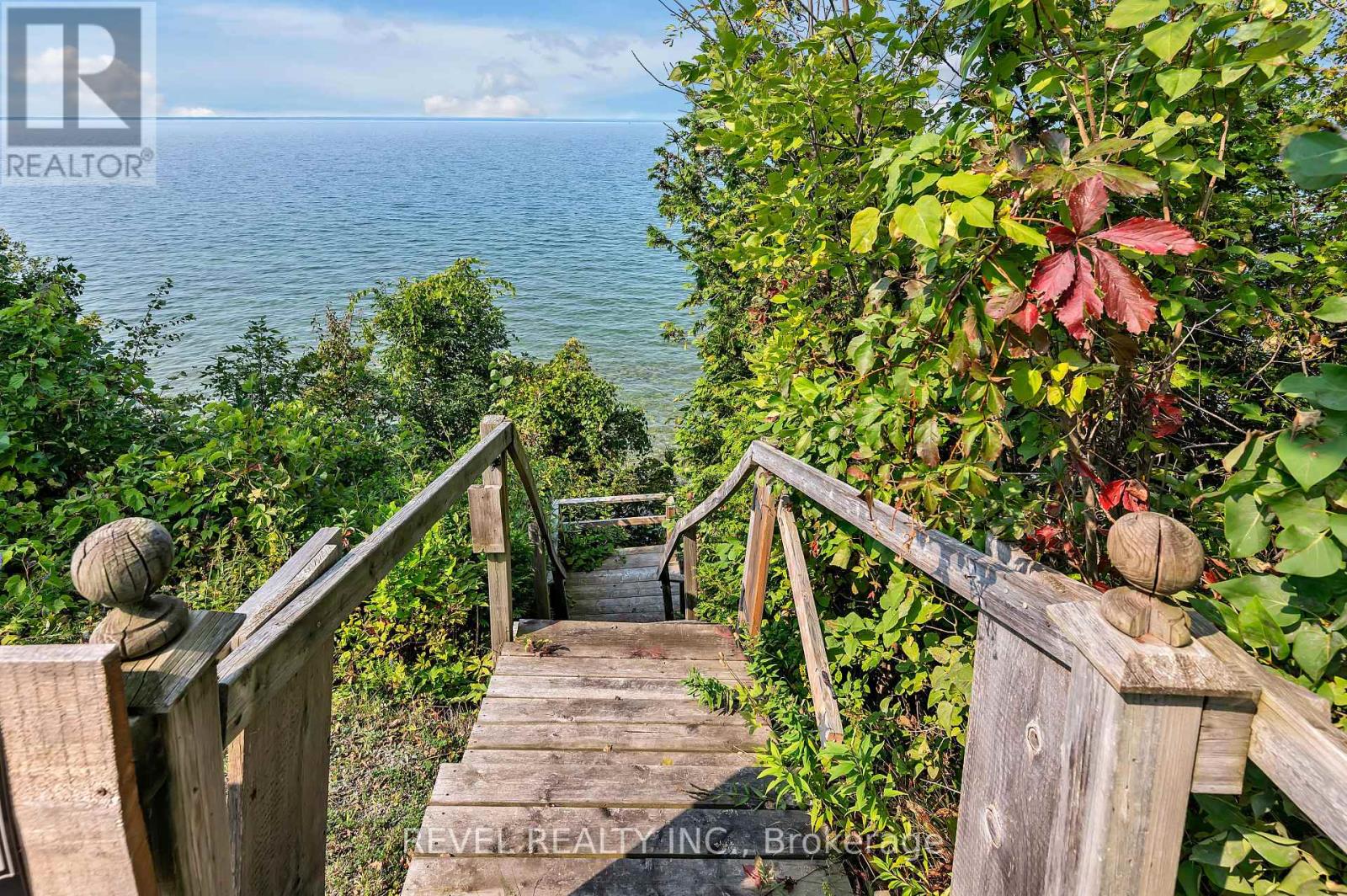 Photo 29 of 351 Hedge Road, Georgina ON