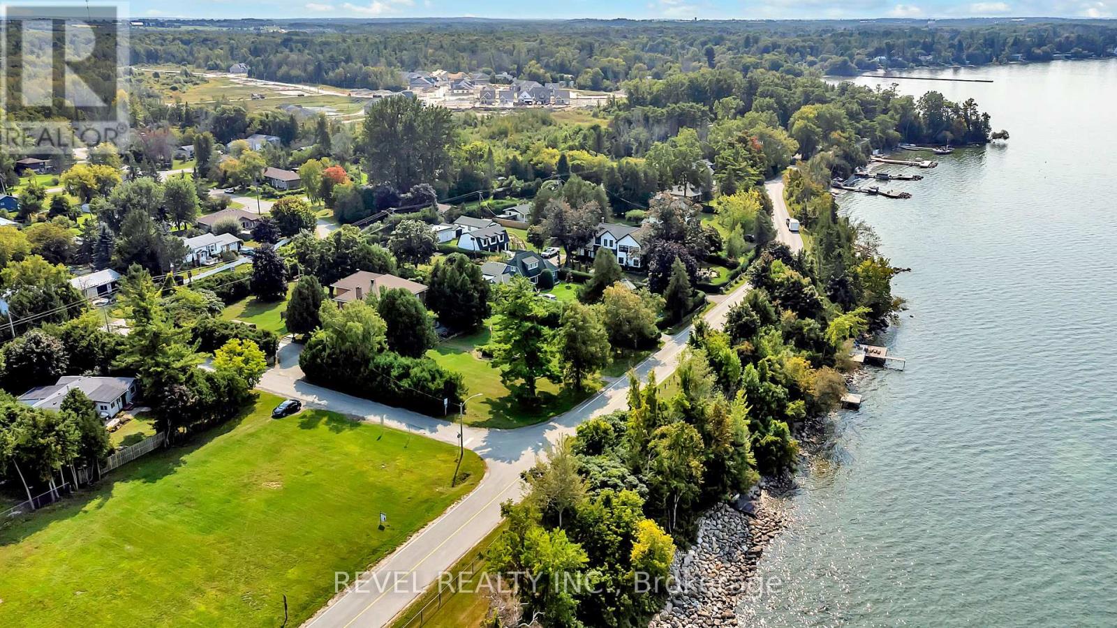 Photo 5 of 351 Hedge Road, Georgina ON