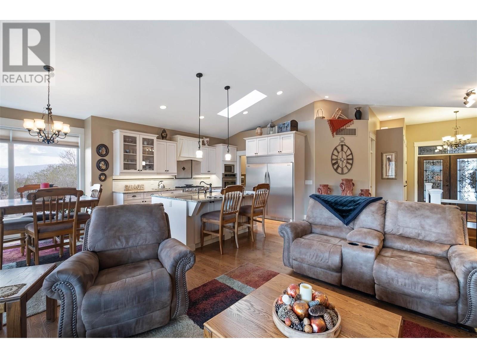 Photo 12 of 1297 Tanemura Crescent, Kelowna BC