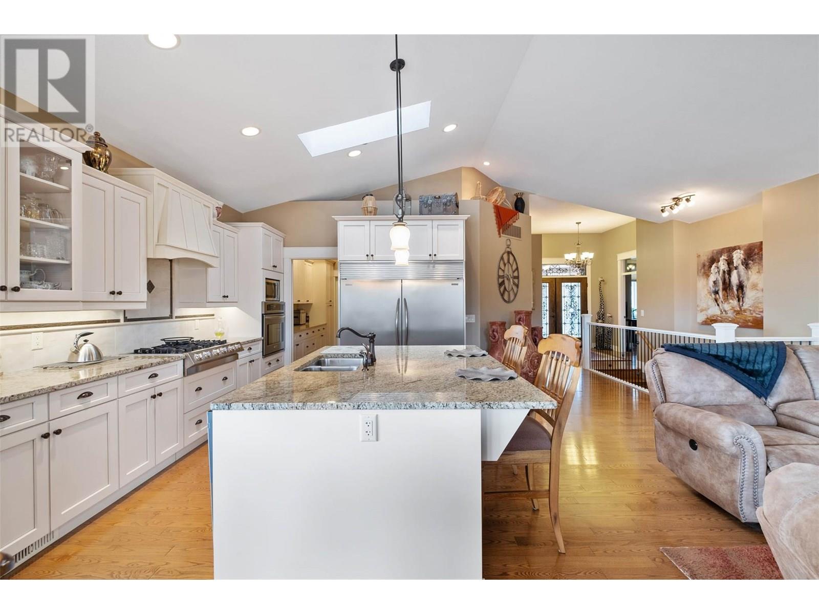 Photo 14 of 1297 Tanemura Crescent, Kelowna BC