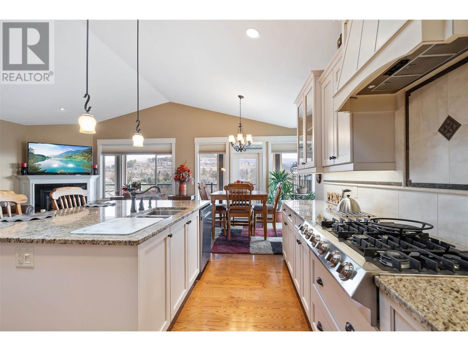 Photo 19 of 1297 Tanemura Crescent, Kelowna BC