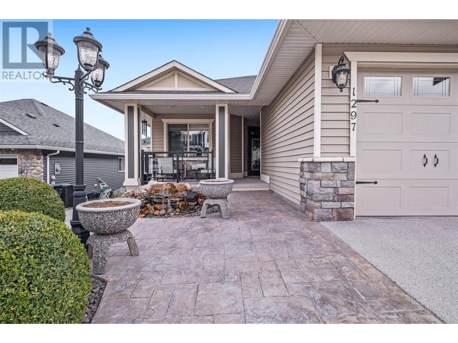 Photo 2 of 1297 Tanemura Crescent, Kelowna BC