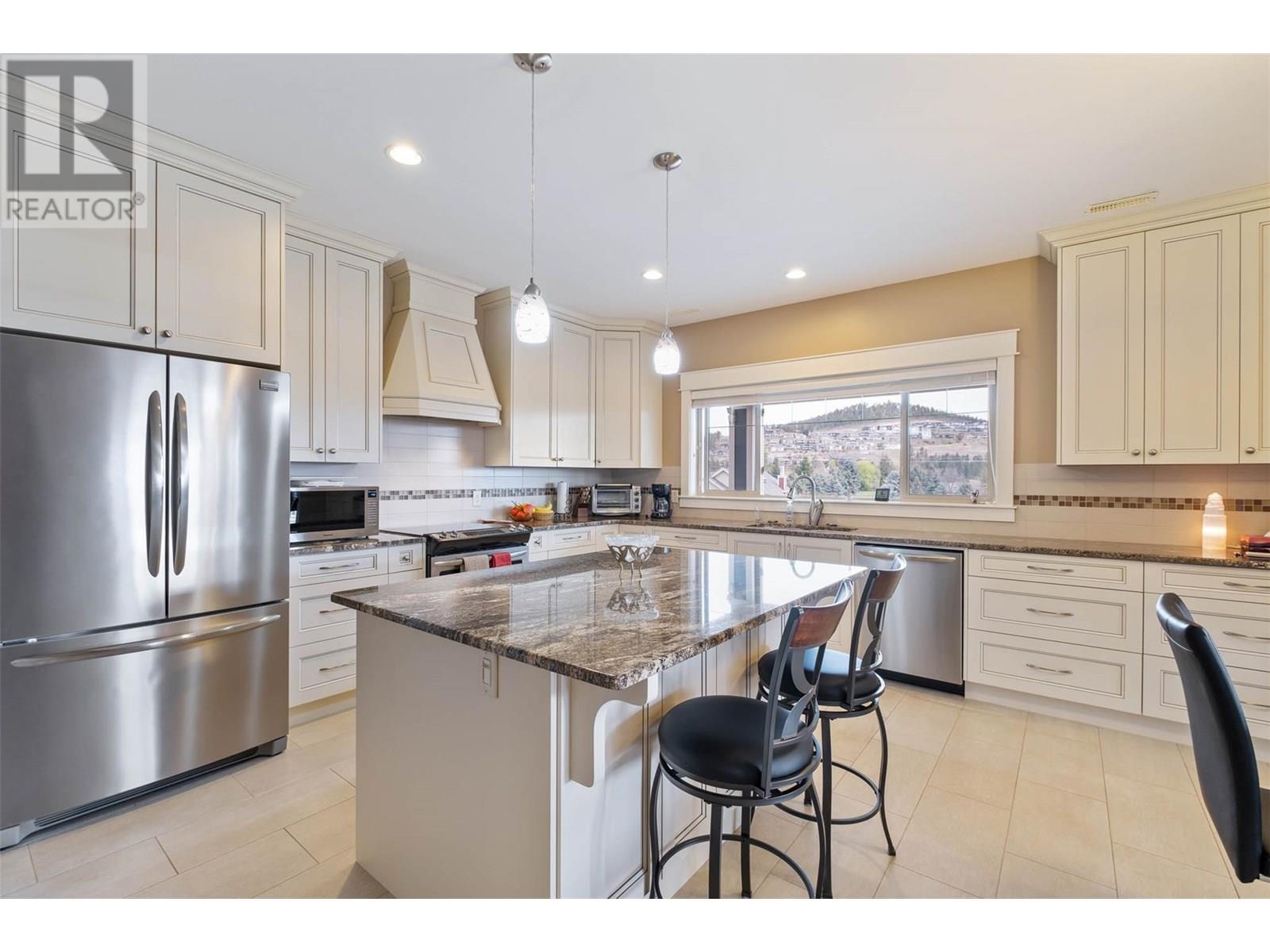 Photo 38 of 1297 Tanemura Crescent, Kelowna BC