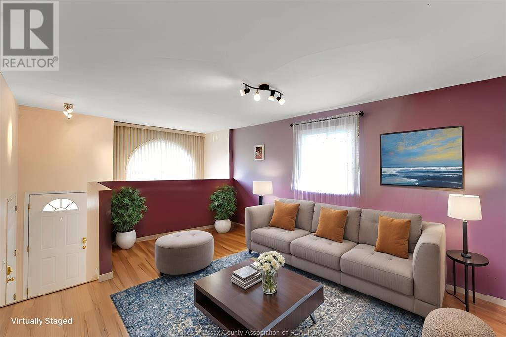 Photo 7 of 9759 Melville Drive, Windsor ON