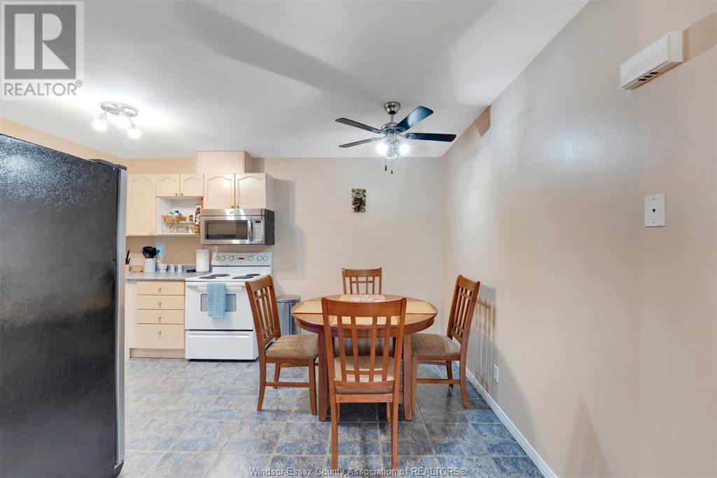 Photo 8 of 9759 Melville Drive, Windsor ON