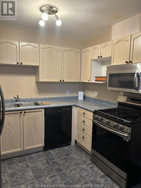 Photo 9 of 9759 Melville Drive, Windsor ON