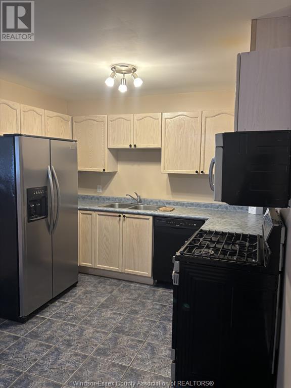 Photo 10 of 9759 Melville Drive, Windsor ON