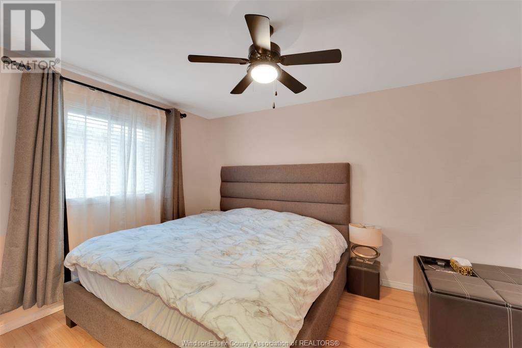 Photo 14 of 9759 Melville Drive, Windsor ON