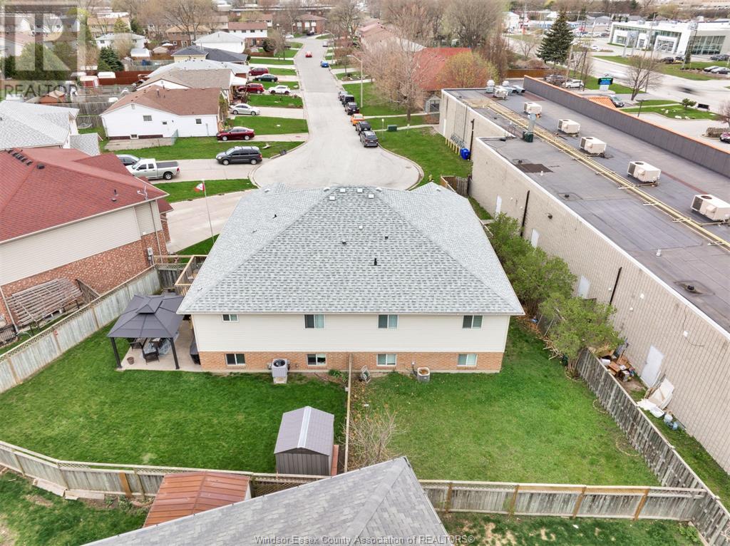 Photo 21 of 9759 Melville Drive, Windsor ON