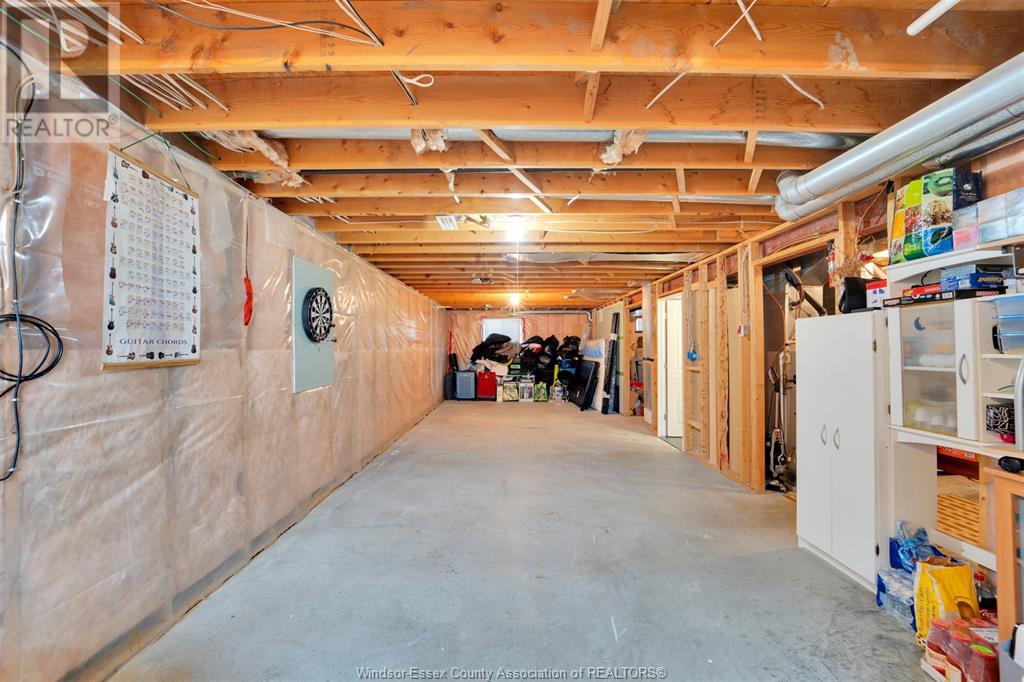 Photo 16 of 9759 Melville Drive, Windsor ON