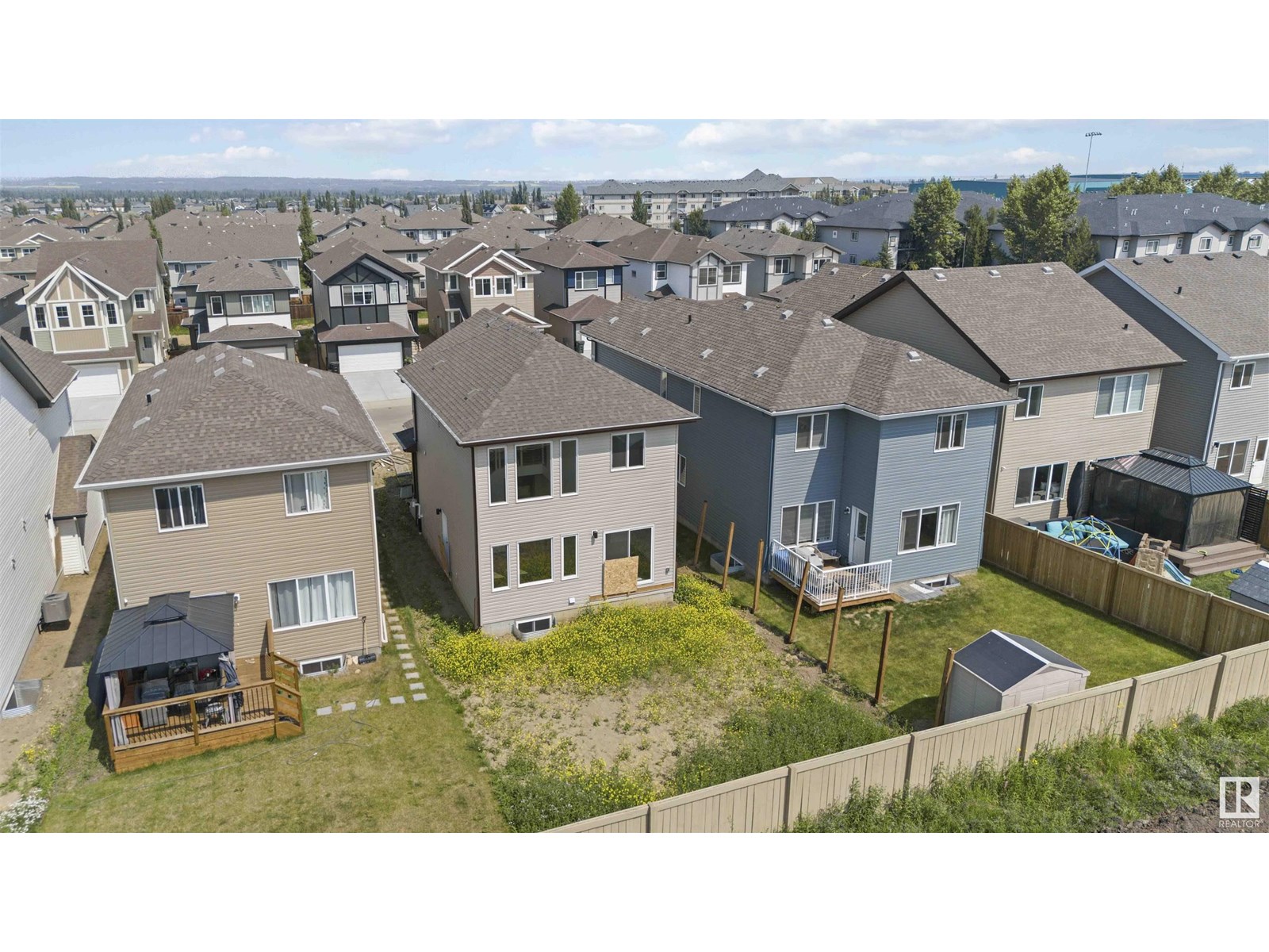 Photo 25 of 19 Springbrook Wd, Spruce Grove AB