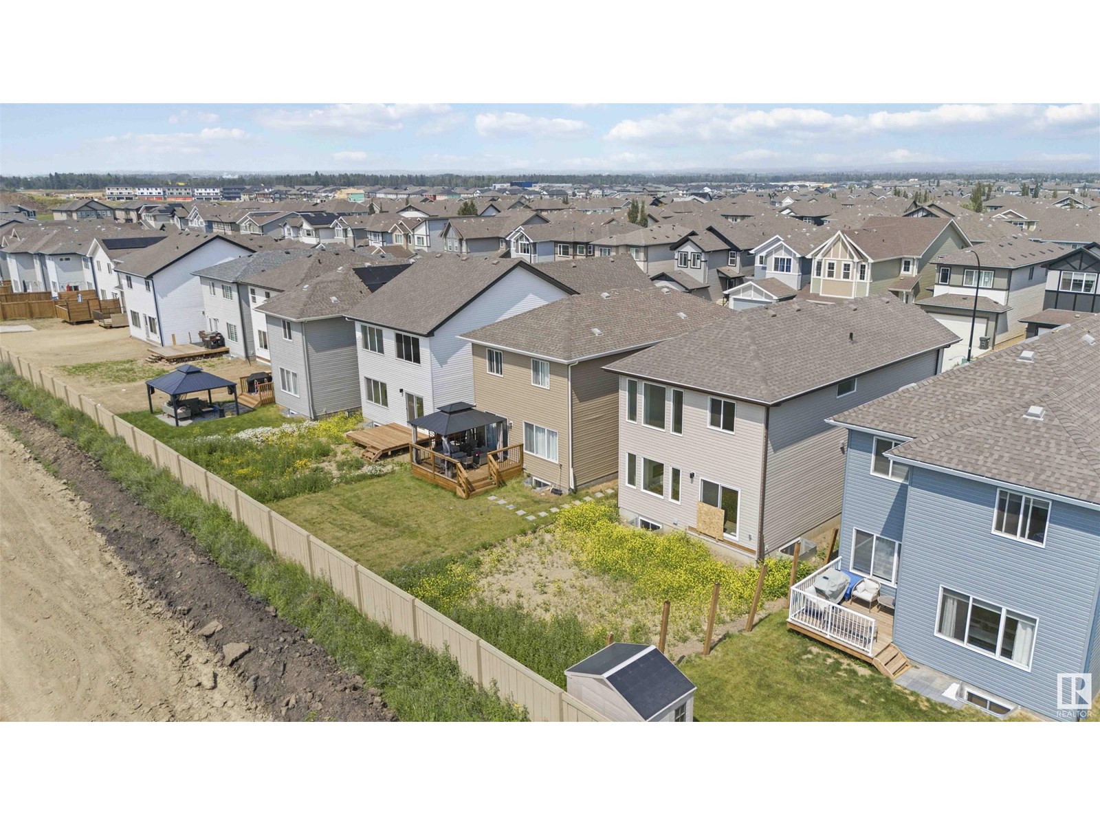 Photo 15 of 19 Springbrook Wd, Spruce Grove AB