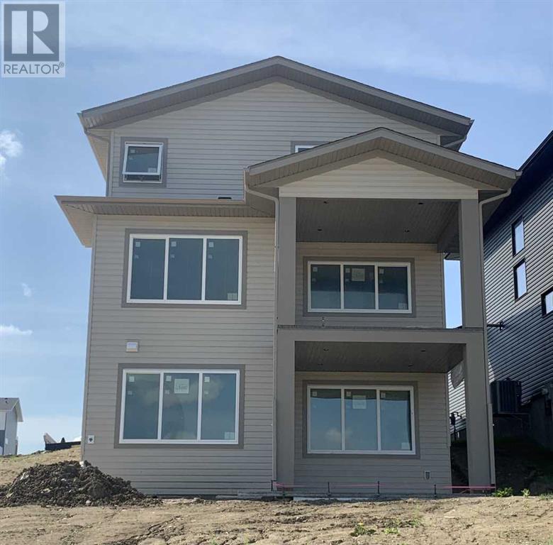 Photo 3 of 7 Vincent Gate, Sylvan Lake AB