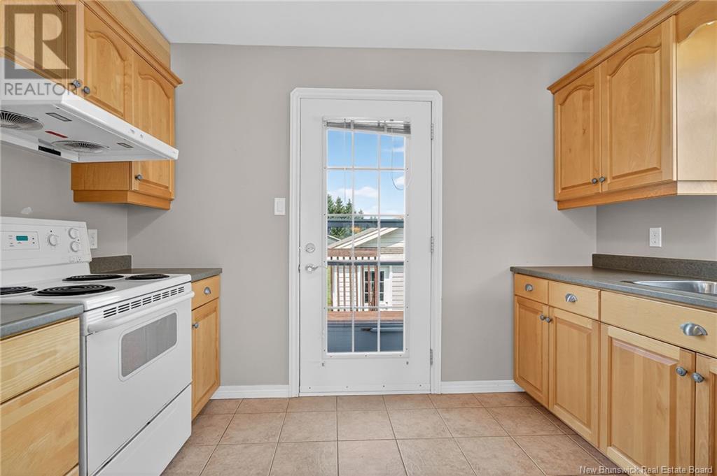 Photo 19 of 31 Vautour Street, Dieppe NB