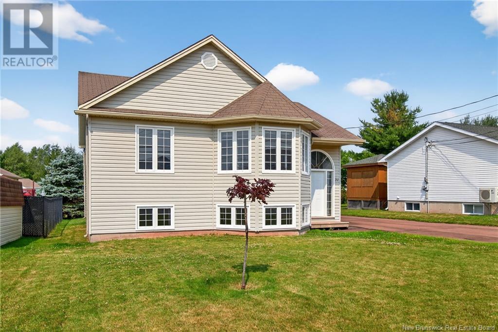 Photo 3 of 31 Vautour Street, Dieppe NB