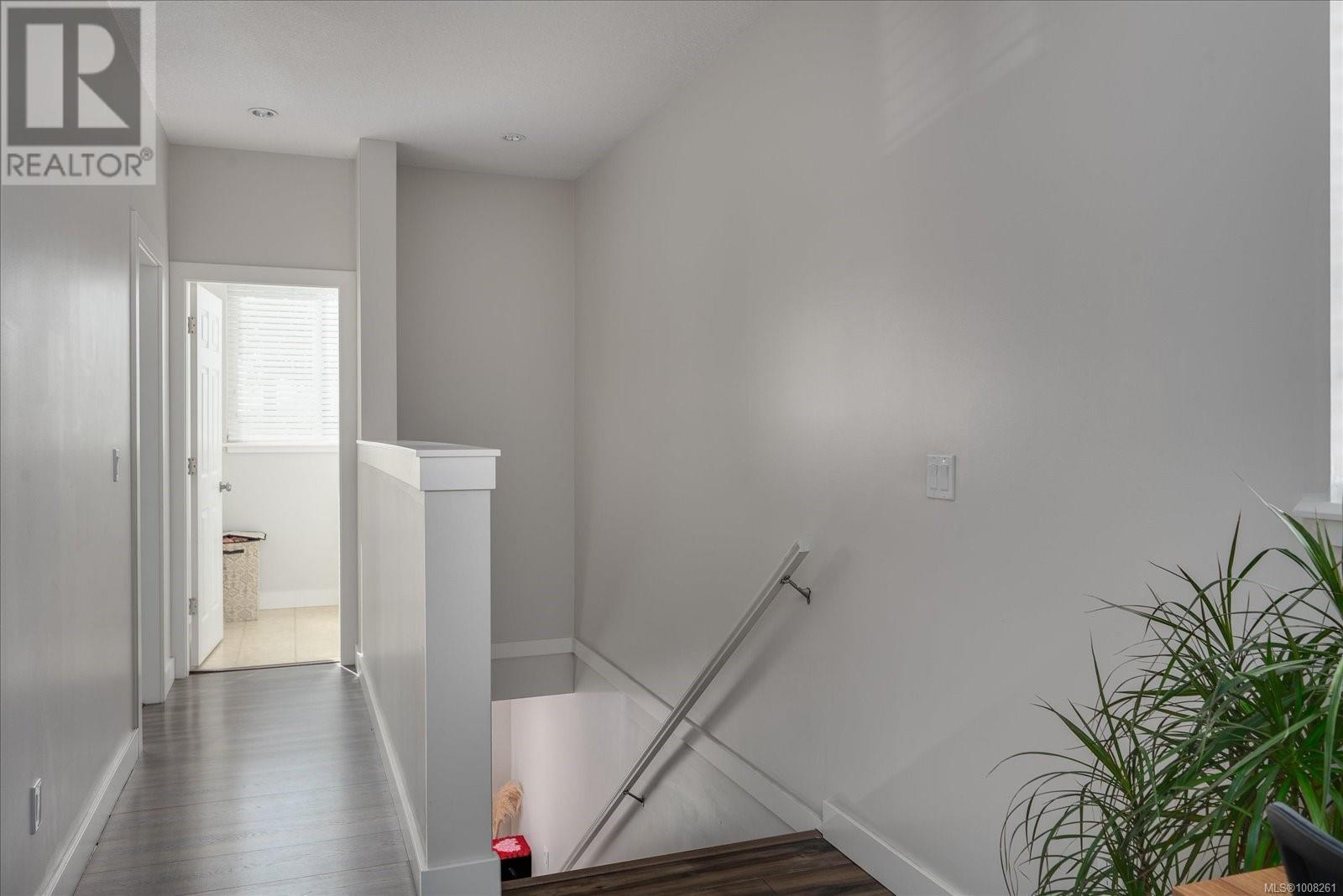 Photo 14 of 148 Victoria Rd, Nanaimo BC