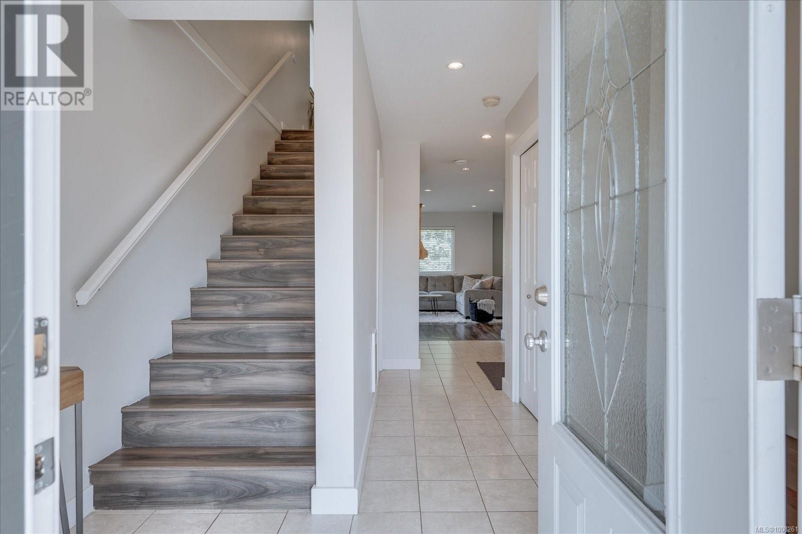 Photo 5 of 148 Victoria Rd, Nanaimo BC